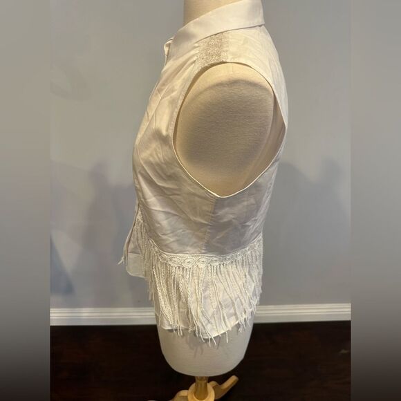 Elie Tahari Women’s White Sleeveless Button Down Blouse with Fringes Size Medium - Picture 2 of 11